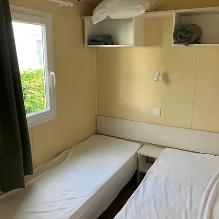 Parque de Campismo Mobil-home Marilou From Omaha Crouay